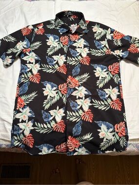 SHEIN Black Tropical Floral Short Sleeve Button-Down Shirt